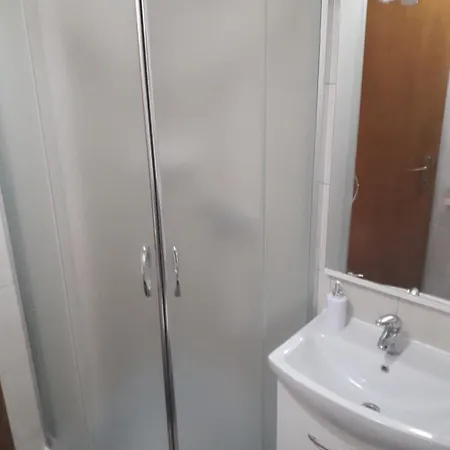 شقة Sime تروغير